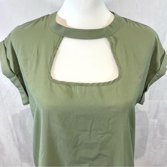 Olive green square cutout top size medium - Picture 2 of 5